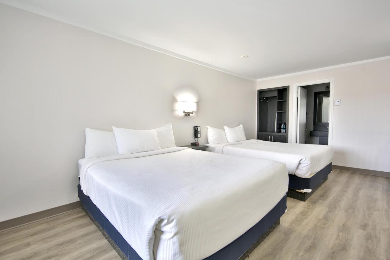 Motel Newstar Laval Exterior foto